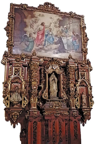 Detalle del interior del Templo de San Juan Bautista en Coyoacàn