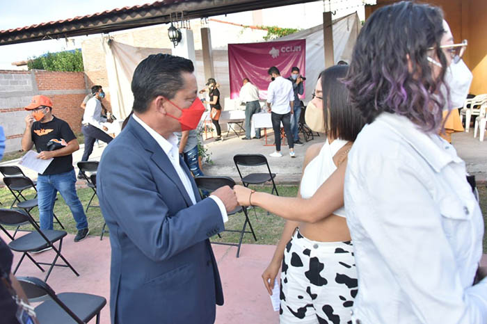 Trabajaremos en la vinculación Industria-Universidades, para la generación de empleos a jóvenes recién egresados: Nieto Chávez