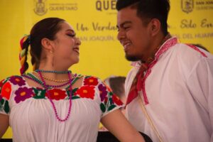 Presentan edición LI del Concurso Nacional de Baile de Huapango Huasteco en San Joaquín