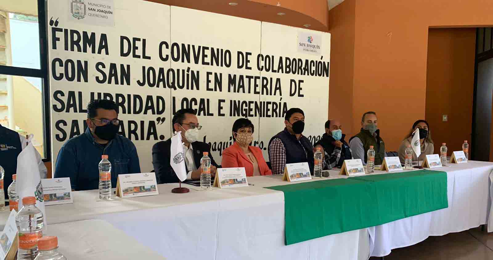 Firman acuerdos de colaboración el Municipio de San Joaquín y la Secretaria de Salud del estado de Querétaro