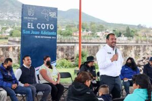 Roberto Cabrera refuerza lazos y mantiene cercanía para hacer equipo con habitantes de comunidades de San Juan del Río