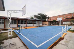 Municipio de San Juan del Río construirá techumbre en el CAM La Rosa Azul: Roberto Cabrera