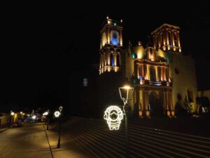 Alcalde René Mejía impulsa el turismo a través del embellecimiento del centro histórico de Amealco