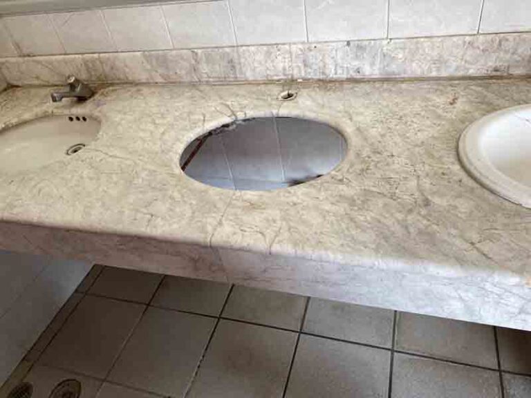 Denuncian estudiantes condiciones de su plantel