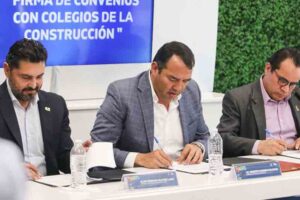 Municipio de San Juan del Río firma convenio con Colegios de Arquitectos y Valuadores