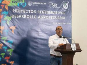 San Juan del Río debe ser epicentro de buenas prácticas en el campo: Roberto Cabrera