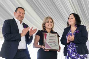 Entregan reconocimiento Sara Pérez Romero a mujeres destacadas de San Juan del Río