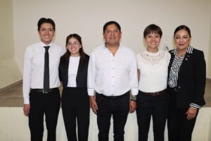 Recibe Miguel Martínez a ganadores del proyecto de emprendimiento desarrollado en Cadereyta