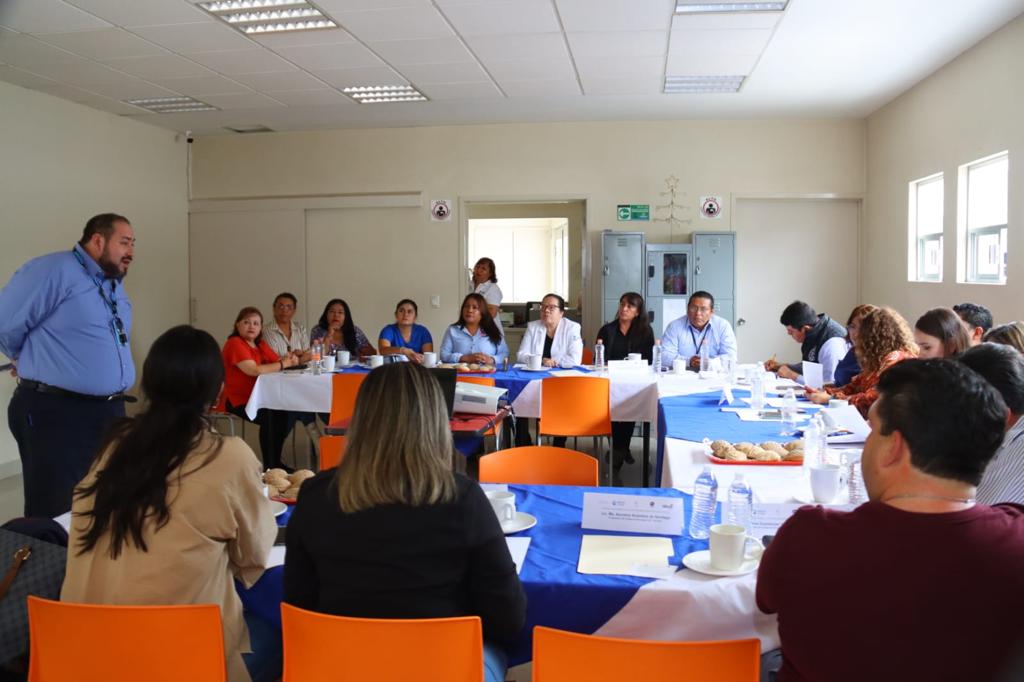 Encabeza Miguel Martínez reunión de trabajo de casa ame