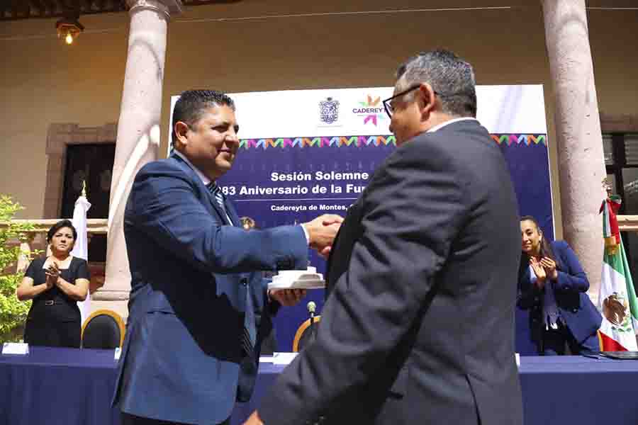 Encabeza Miguel Martínez celebración por el 383 Aniversario de la Fundación de Cadereyta