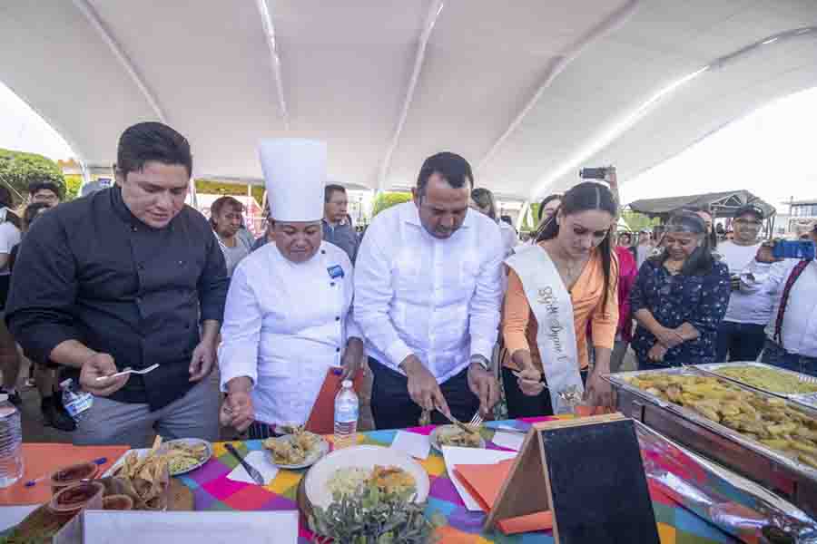 Realizan concurso El Sazón de la Abuelita en Plaza Independencia