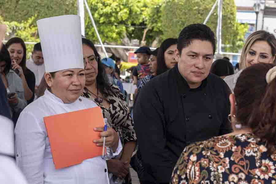 Realizan concurso El Sazón de la Abuelita en Plaza Independencia