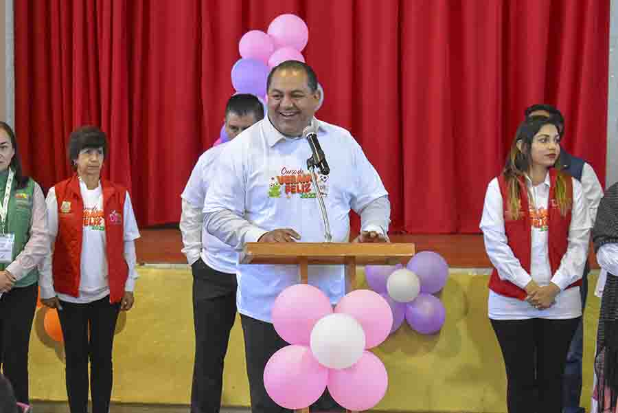 Alcalde René Mejía inaugura el Curso de Verano Feliz 2023 en Amealco.