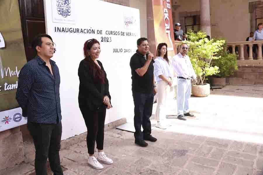 Inaugura Miguel Martínez cursos de verano en el Centro Cultural “Constantino Llaca Nieto”
