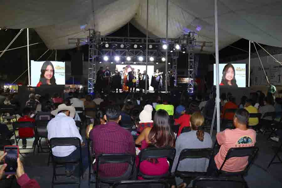 Llama Miguel Martínez a fortalecer costumbres y tradiciones ancestrales