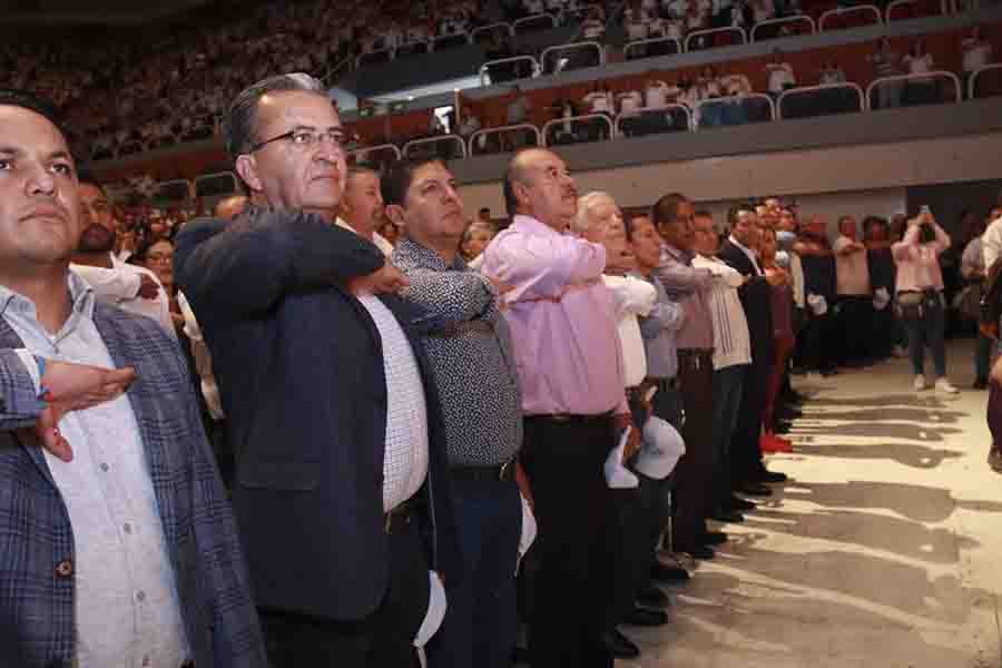 Resalta Miguel Martínez labor del magisterio en favor de las infancias cadereytenses