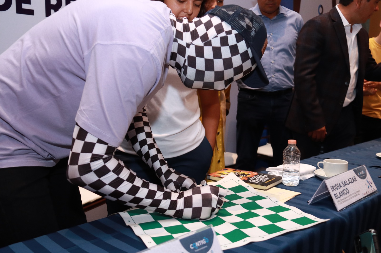 Anuncia Miguel Martínez el II Abierto Nacional de Ajedrez de Verano Cadereyta 2023, con la presencia de Rey Enigma