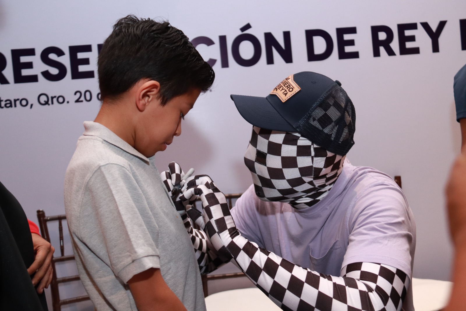 Anuncia Miguel Martínez el II Abierto Nacional de Ajedrez de Verano Cadereyta 2023, con la presencia de Rey Enigma
