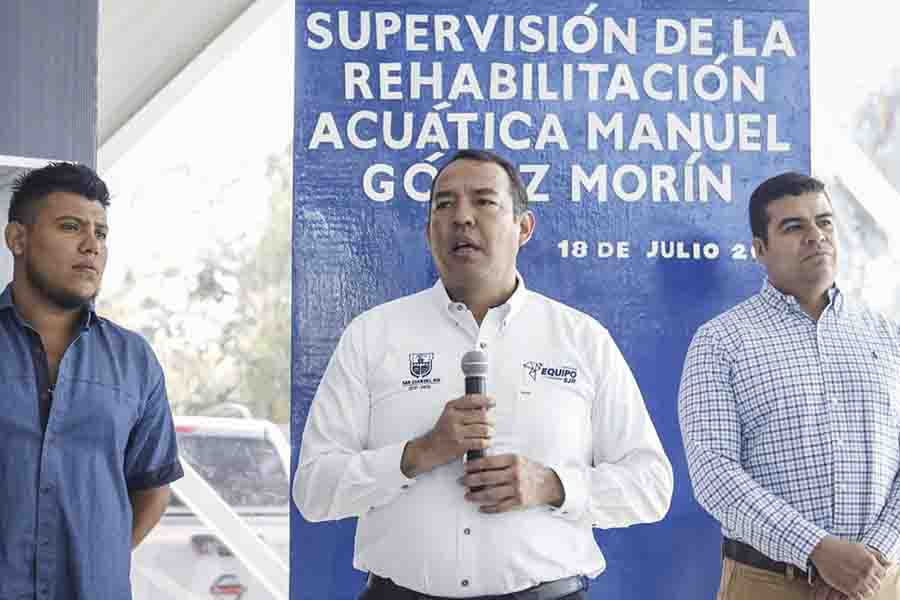 Supervisa Roberto Cabrera rehabilitación de la Acuática Gómez Morín; tiene 85% de avance