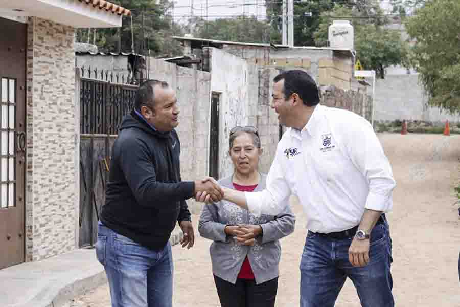 Entrega Roberto Cabrera obra de drenaje sanitario en San José Galindo