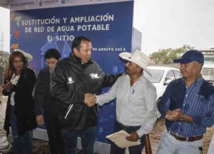 Roberto Cabrera, en equipo con JAPAM, arrancan obras en red de agua potable de El Sitio
