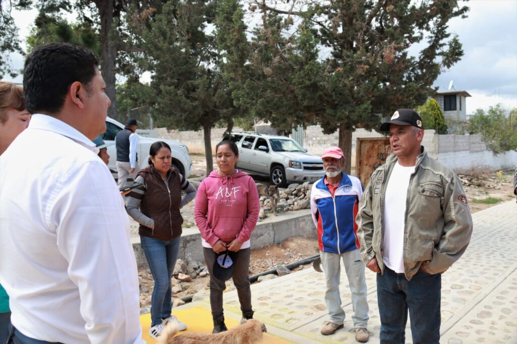 Entrega obras Miguel Martínez en Corral Blanco y Rancho de Guadalupe