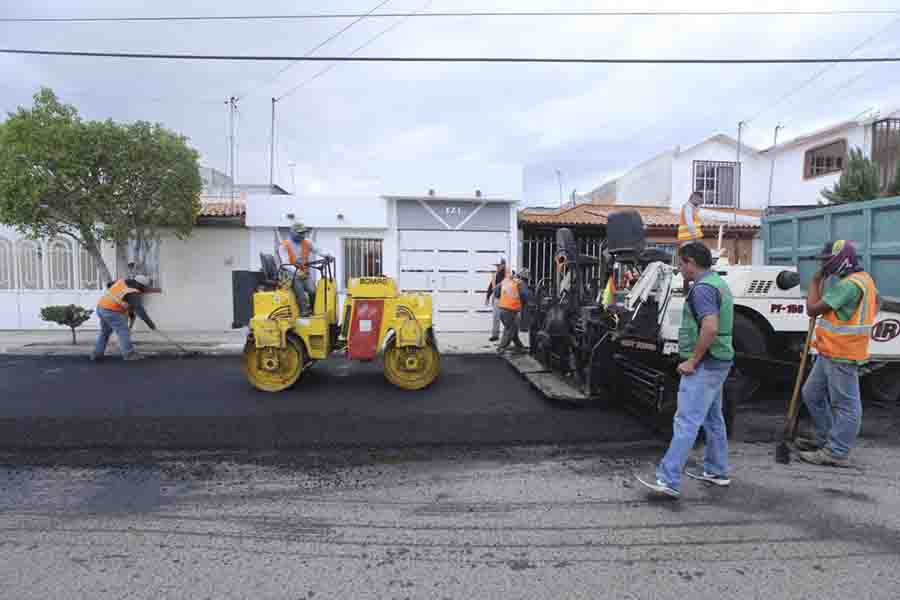 Destina Roberto Cabrera 8.5 mdp para rehabilitar ocho vialidades de San Juan del Río