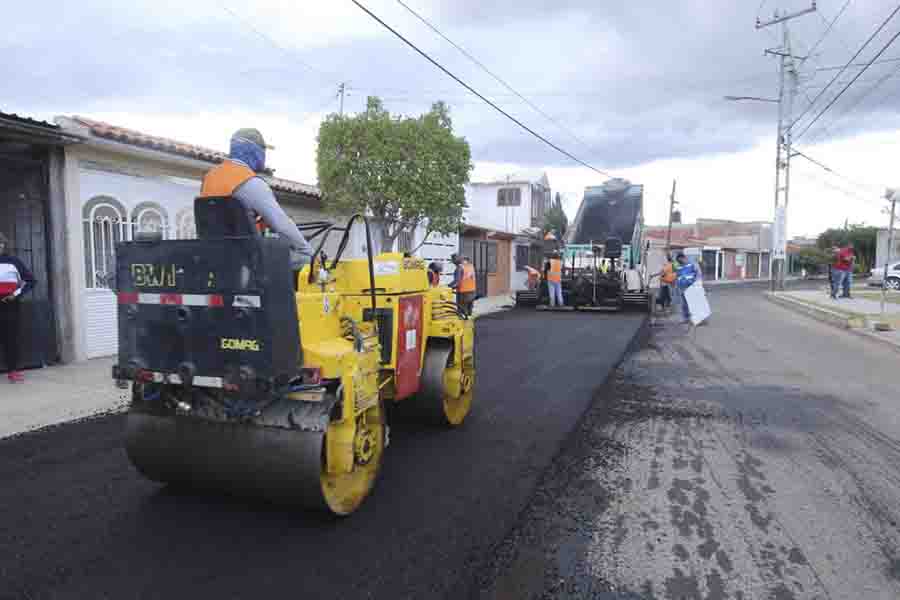 Destina Roberto Cabrera 8.5 mdp para rehabilitar ocho vialidades de San Juan del Río