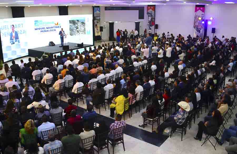 Cadereyta: Avanzando Juntos Hacia un Futuro Prometedor