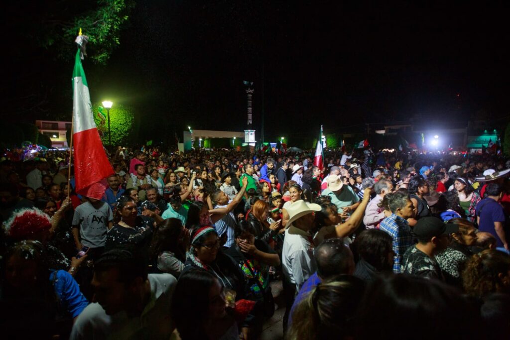 Roberto Cabrera encabeza ceremonia del Grito de Independencia en San Juan del Río