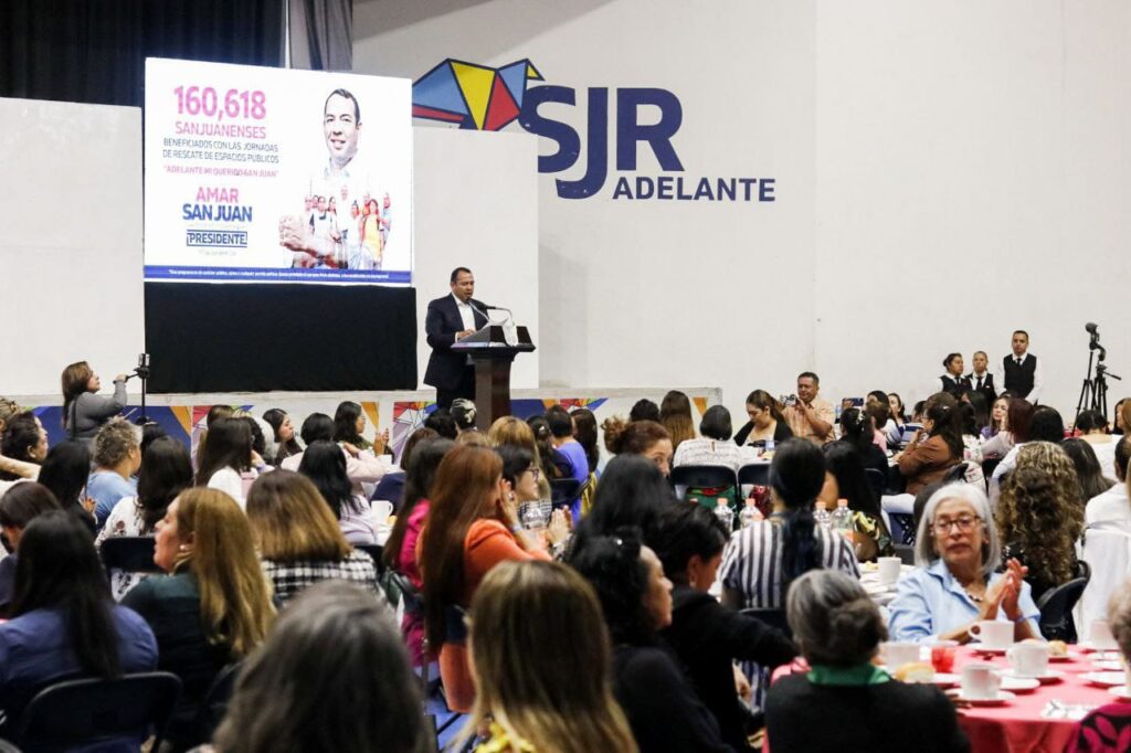 Roberto Cabrera inicia su Segundo Informe de Gobierno en reunión con mujeres sanjuanenses