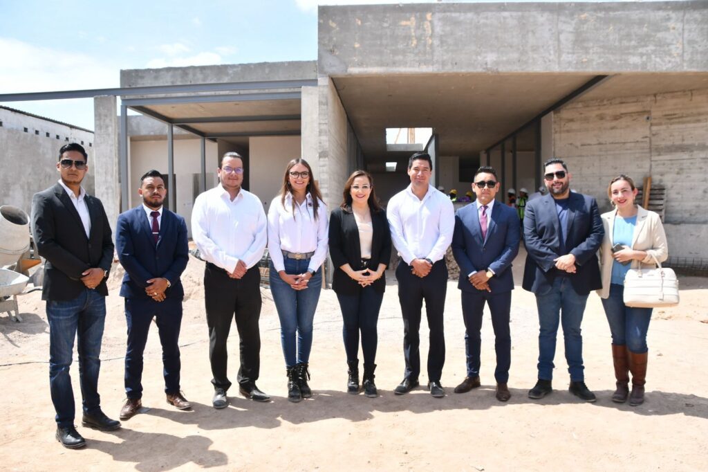 Autoridades visitan la construcción de la Fiscalía en Ezequiel Montes.