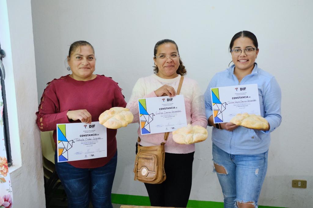 DIF Municipal de San Juan del Río beneficia a 400 personas con taller de elaboración de pan