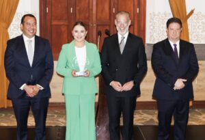 Entregan galardones al Mérito Empresarial y Académico 2023 en San Juan del Río
