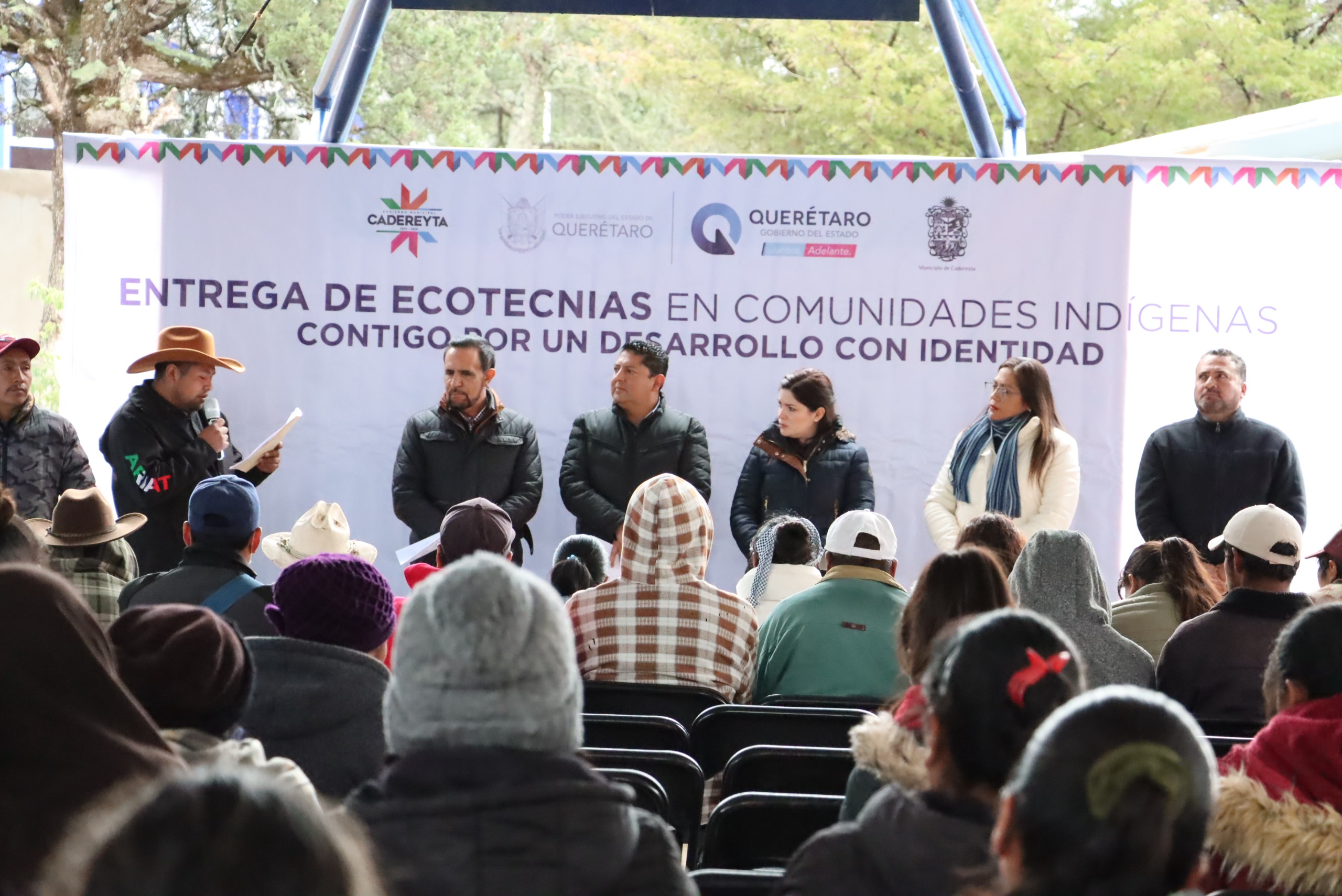 Encabeza Miguel Martínez Primer Encuentro de Matemáticas Activas Telesecundarias Zona 07