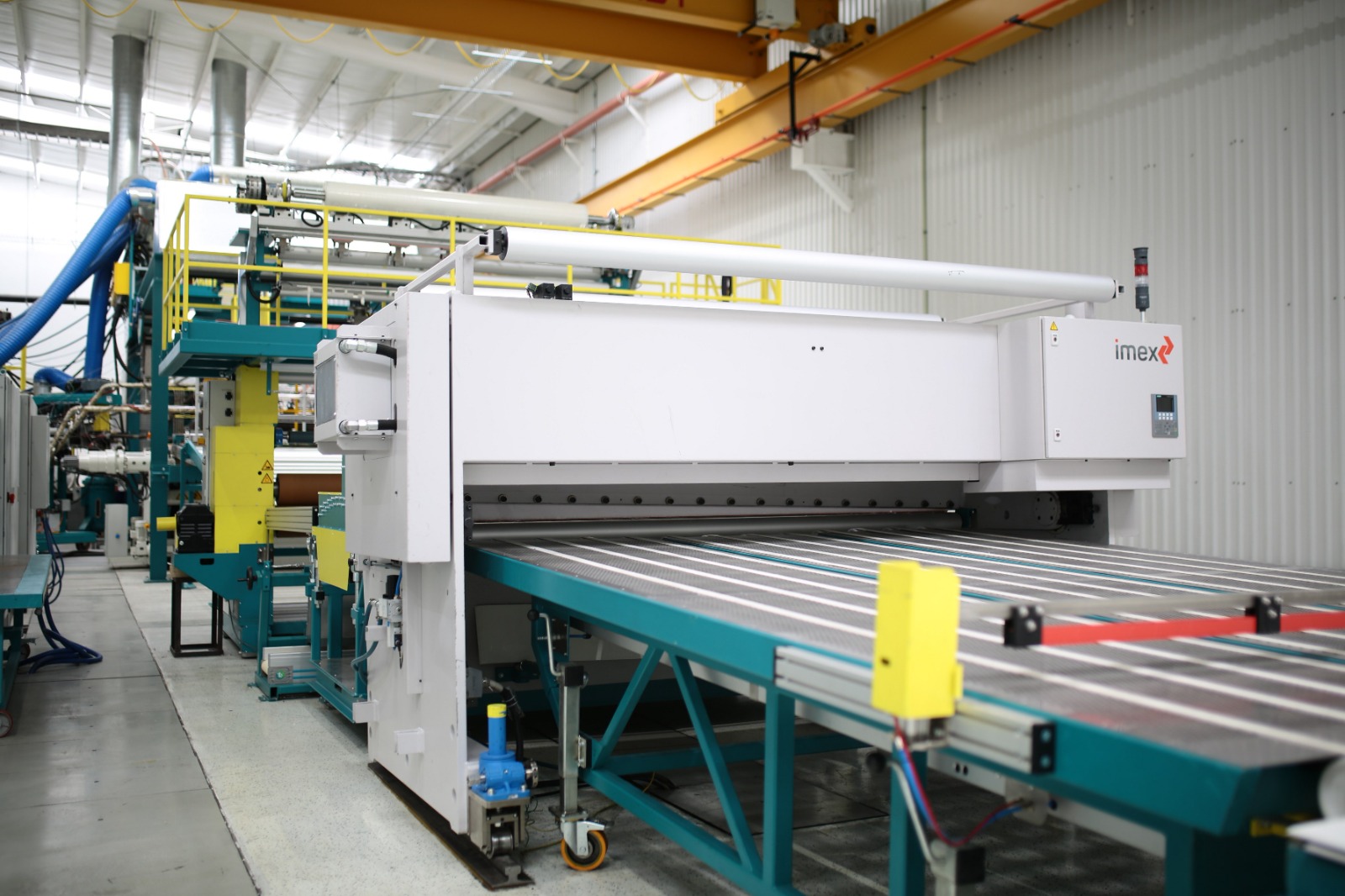 Inaugura titular de SEDESU ampliación de Senoplast