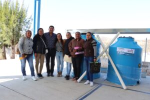 Avanza entrega de ecotecnias y cisternas en Cadereyta, hoy Miguel Martínez entregó 101 depósitos en Corral Blanco