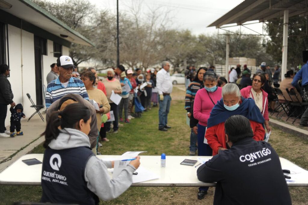 Entregan 240 apoyos del Programa Alimentario de Desarrollo Social en San Juan del Río