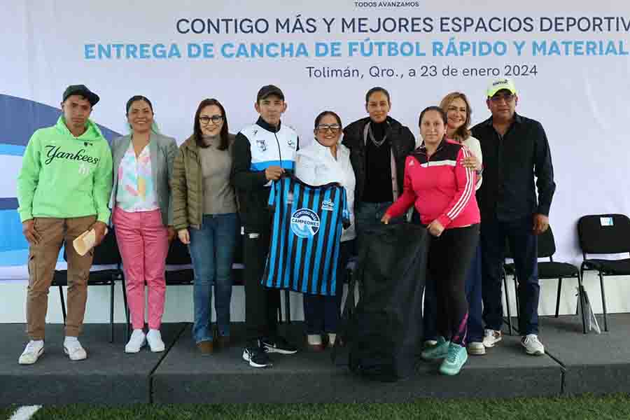 Entregan cancha de futbol rápido y material deportivo en Tolimán