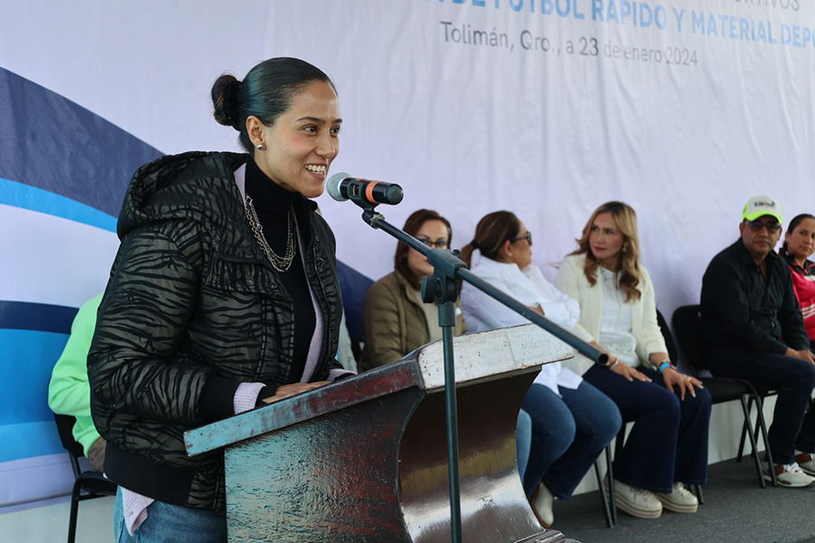 Entregan cancha de futbol rápido y material deportivo en Tolimán