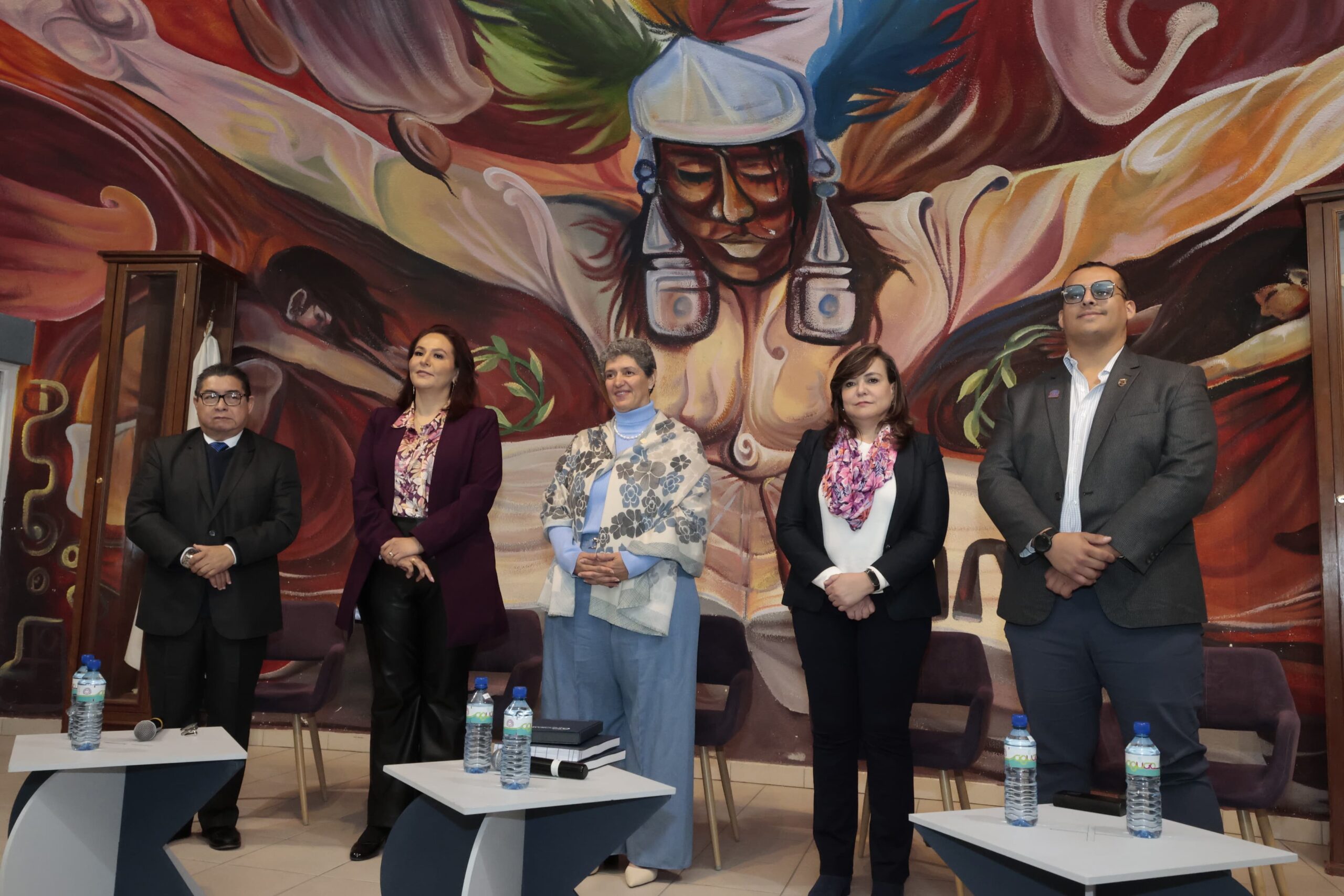 Asiste titular de SEDEQ al 6to. informe de la UAQ