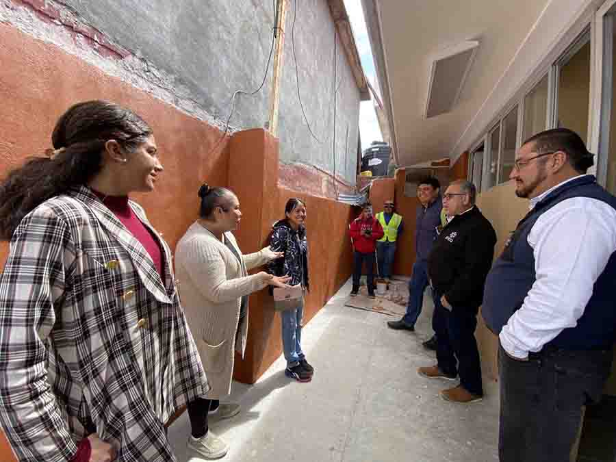 Invierte IFEQ en infraestructura educativa en San Joaquín