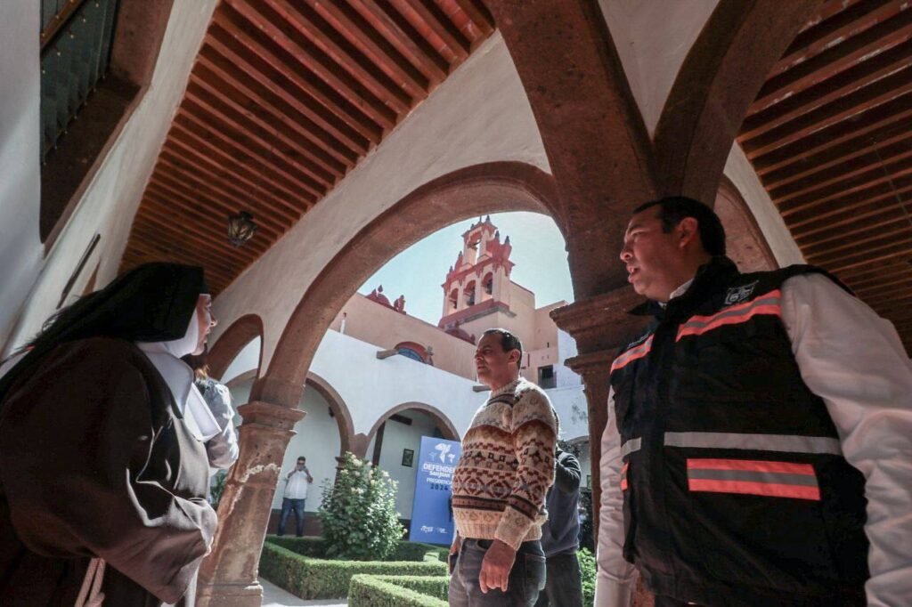 Roberto Cabrera entrega obra de rehabilitación del Templo de Nuestra Señora de los Dolores