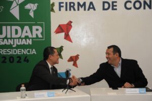 Roberto Cabrera firma convenio para atender a la niñez y adolescencias en contacto con la ley