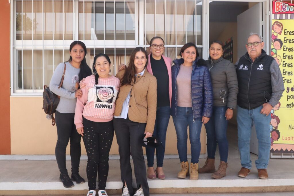 Entregan obras de infraestructura educativa en Tequisquiapan