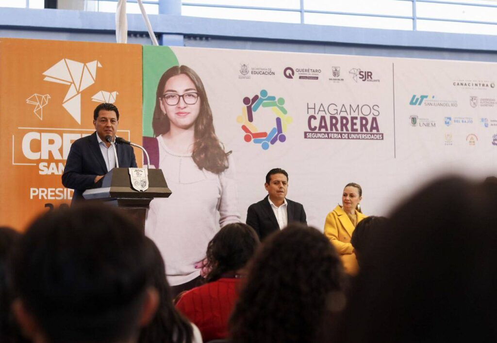 Realizan Segunda Feria de Universidades Hagamos Carrera 2024 en San Juan del Río
