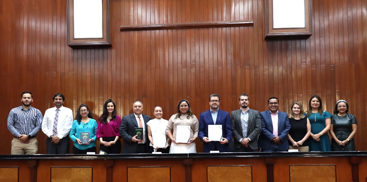 Presentan obra sobre derechos humanos y los deberes de actuación de las autoridades