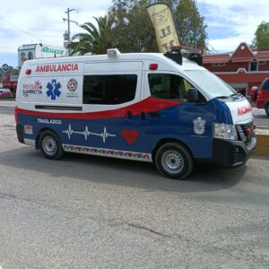 Estrena ambulancia de traslado P. C Cadereyta