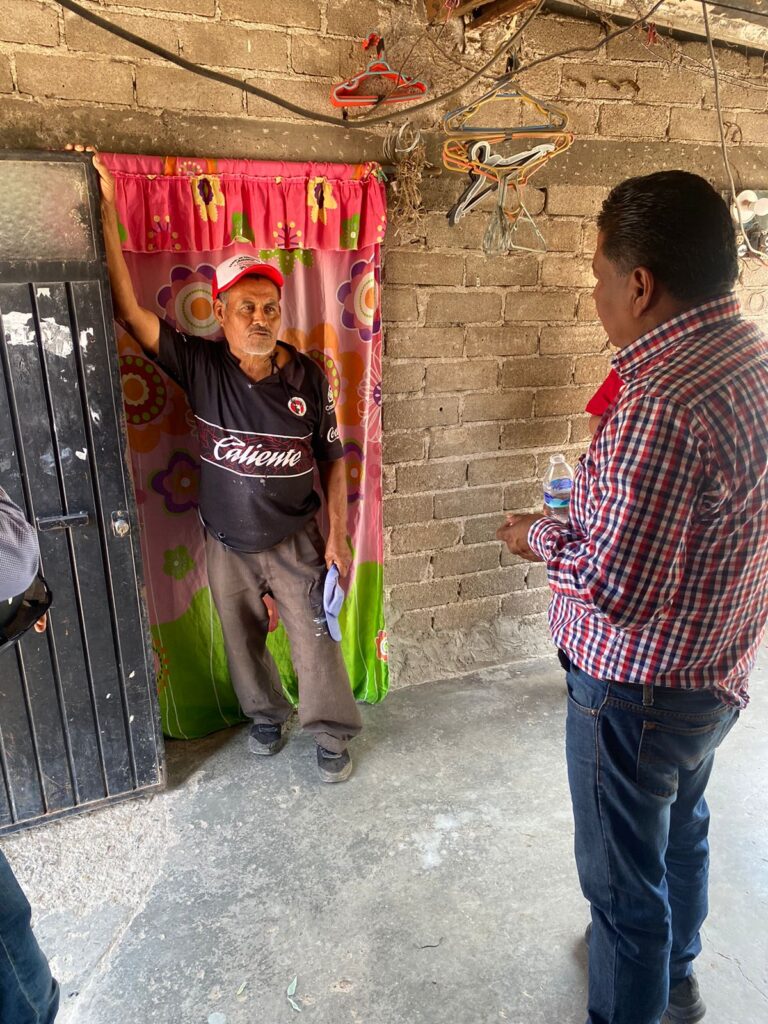 Candidato del PRI, Daniel de Santiago, visita San Pablo en Tolimán