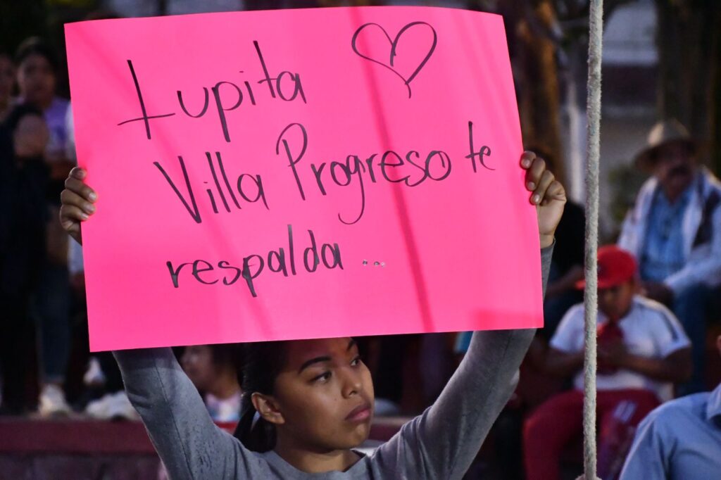 En su día número 13 de campaña, Lupita Pérez visitó la delegación de Villa Progreso.